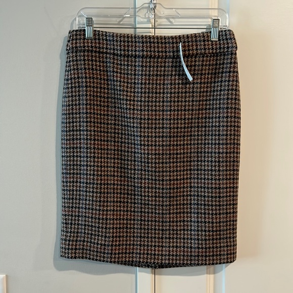 J. Crew Dresses & Skirts - J. Crew No. 2 Pencil Skirt in Houndstooth NWT